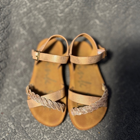 LINK GIRLS' CROSS-STRAP SANDALS, ROSE GOLD, ANKLE STRAP SZ 9 LITTLE GIRLS - Picture 2 of 8